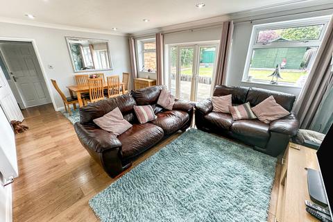 93 Asquith Boulevard, Leicester, LE2 6FE