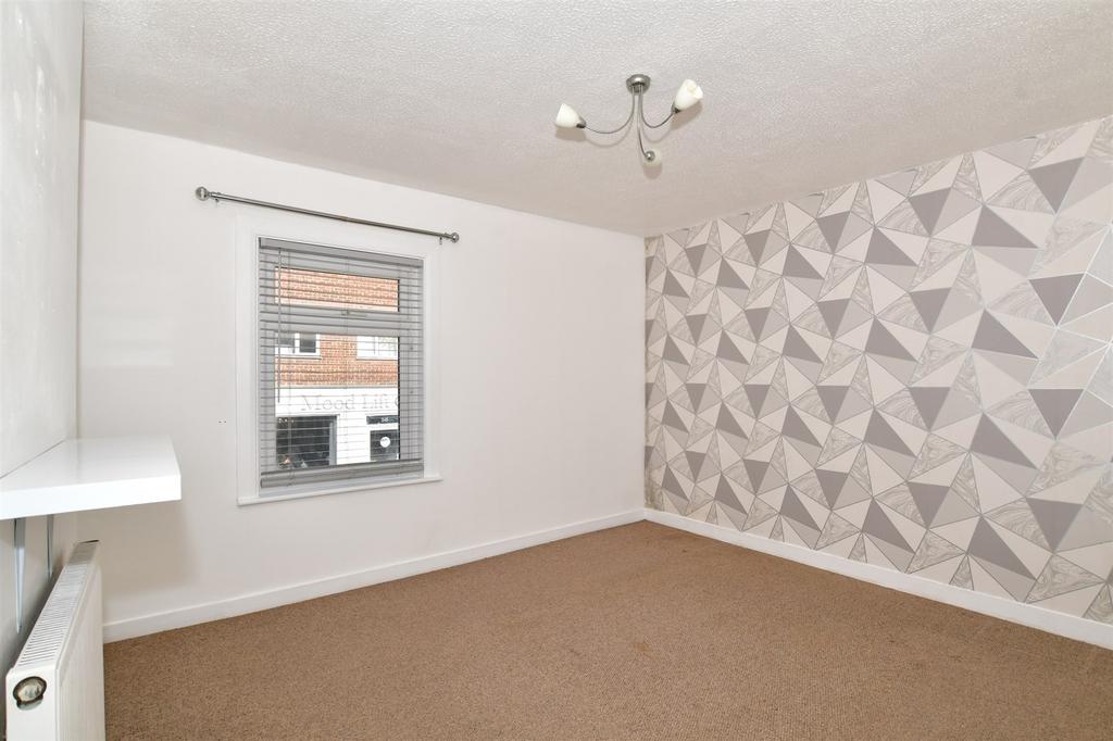 Malling Road, Snodland, Kent 3 bed terraced house for sale £210,000
