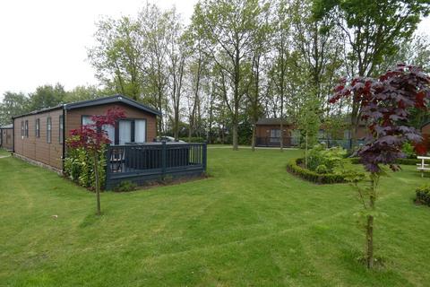 2 bedroom lodge for sale, Hull Road, Skirlaugh Hull