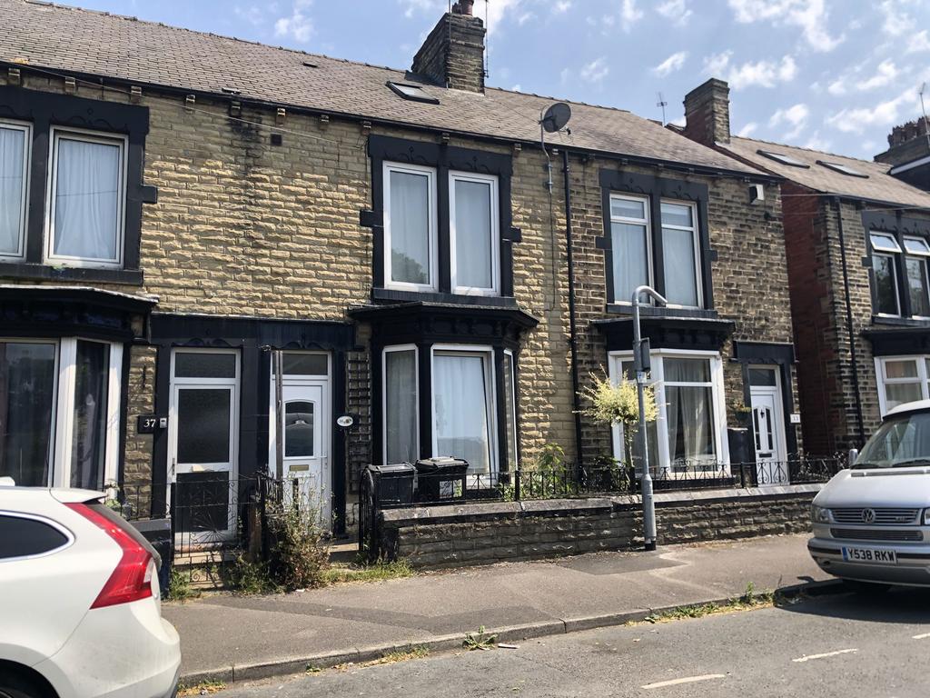 Longman Road, Barnsley, South... 5 bed property £175,000