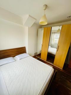 1 bedroom flat to rent, Stoke Newington Church Street N16.