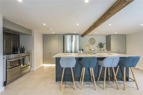 undefined, West Kennett, Marlborough, Wiltshire, SN8