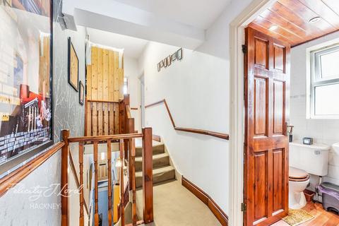 135 Glyn Road, London, E5 0JT
