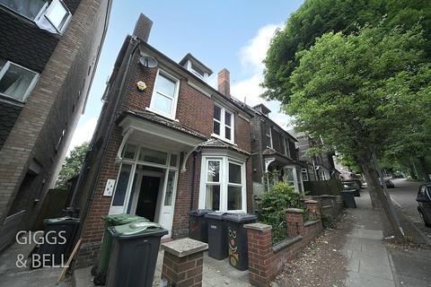 Flat C, 3 Crescent Rise, Luton, LU2 0AT