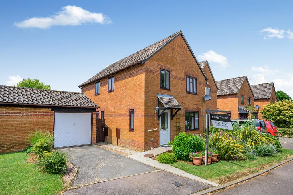 Mill Close, Deddington, Banbury Oxfordshire OX15 0UN 4 bed detached