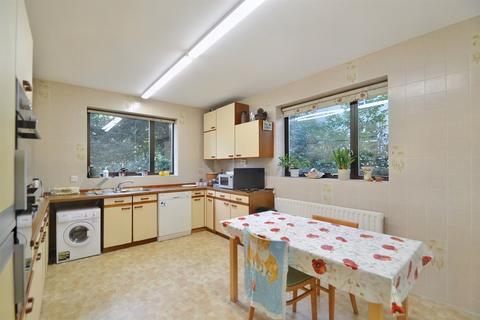 3 bedroom flat for sale, Branksome Park