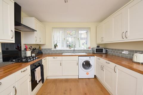 125 Cale Way, Wincanton, BA9 9DB
