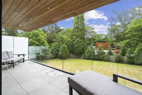 Apartment 3, Balcombe Breeze, 2a Balcombe Road, Poole, BH13 6DY