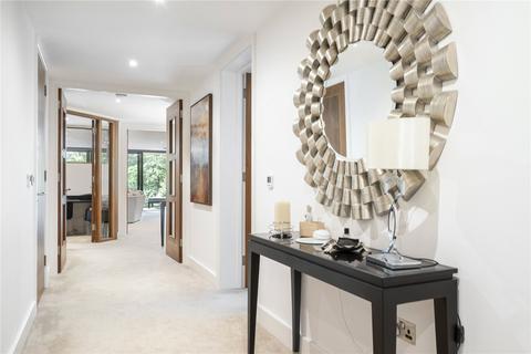 Apartment 3, Balcombe Breeze, 2a Balcombe Road, Poole, BH13 6DY