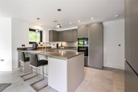 Apartment 3, Balcombe Breeze, 2a Balcombe Road, Poole, BH13 6DY