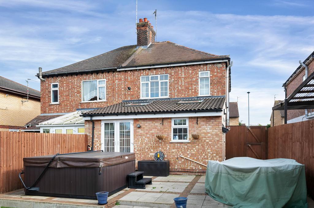 Marholm Road, Walton, Peterborough, PE4 4 bed semidetached house for