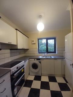 1 bedroom flat to rent, Florin Court, Statham Grove, London, N18