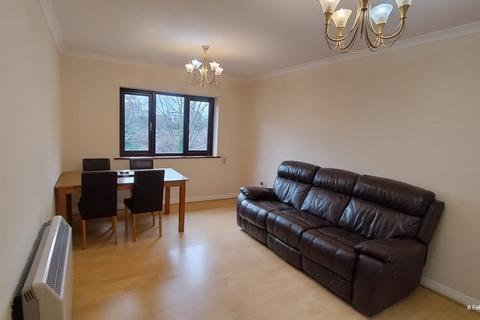 1 bedroom flat to rent, Florin Court, Statham Grove, London, N18