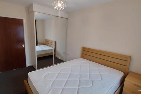 1 bedroom flat to rent, Florin Court, Statham Grove, London, N18