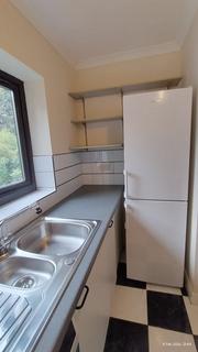 1 bedroom flat to rent, Florin Court, Statham Grove, London, N18