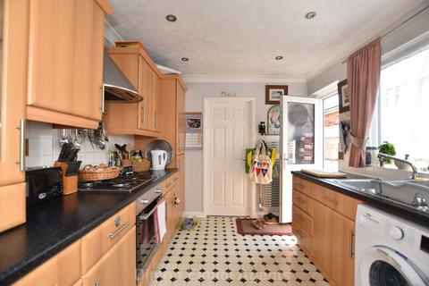 2 bedroom end of terrace house for sale, Alver Road, Gosport