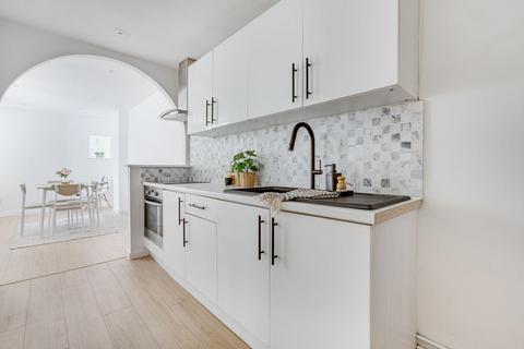 1 bedroom flat to rent, Fulham Road, Fulham, SW6