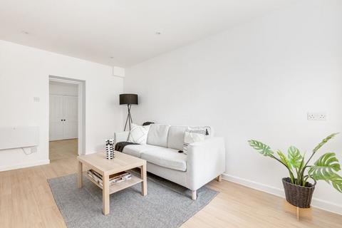 1 bedroom flat to rent, Fulham Road, Fulham, SW6
