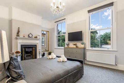undefined, Manor Pak Crescent, Edgware, HA8