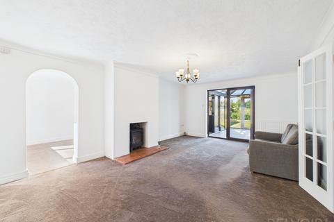 undefined, Willow Corner, Carbrooke, IP25