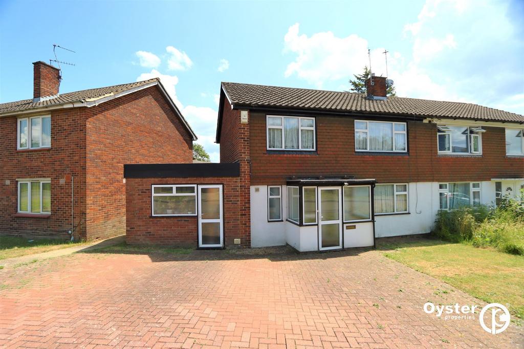 East Crescent, London, N11 4 bed semidetached house for sale £575,000