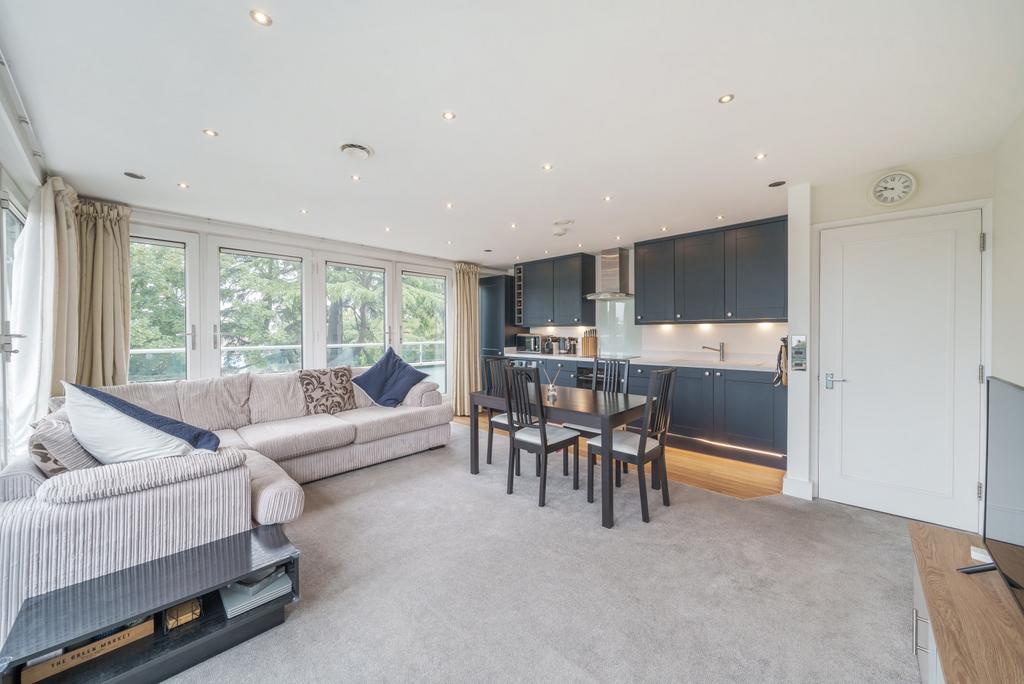 Living/Kitchen