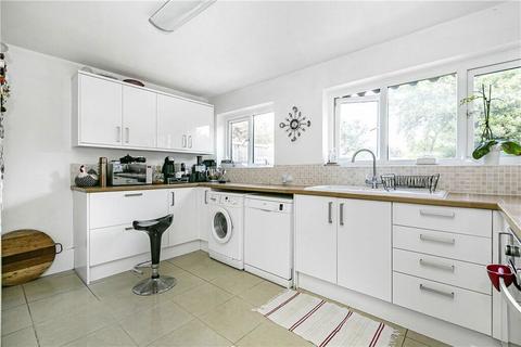 2 bedroom semi-detached house for sale - Laleham Road, Staines, Staines-upon-Thames, Surrey, TW18 2DS