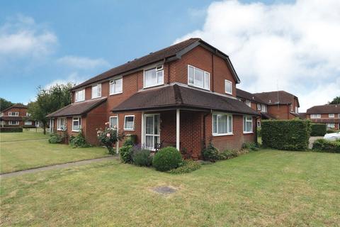 2 bedroom apartment for sale, Ruskin Court, Newport Pagnell, Milton Keynes, Buckinghamshire, MK16