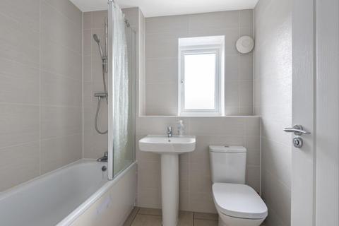 18 Course Meadow, Purton, Swindon, SN5 4GL