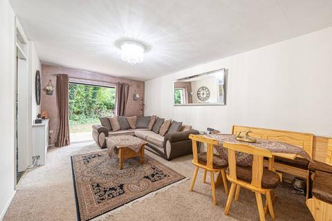 1 bedroom flat for sale, Wheatley Close, Hendon, London, NW4