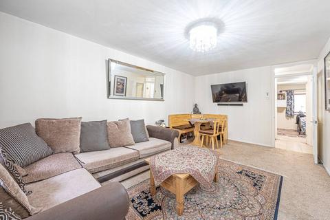 1 bedroom flat for sale, Wheatley Close, Hendon, London, NW4