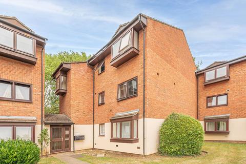 1 bedroom flat for sale, Wheatley Close, Hendon, London, NW4