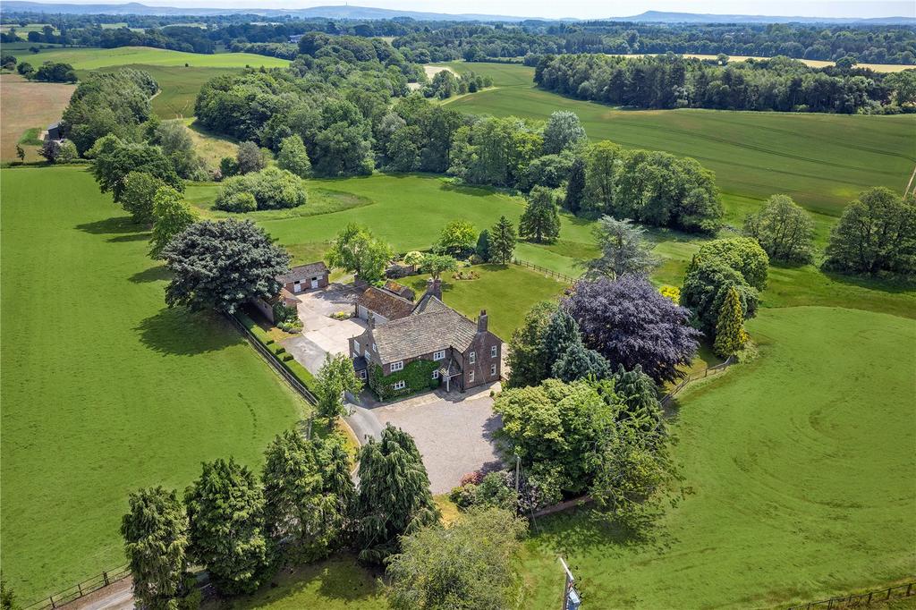 Chelford Road, Nether Alderley, Macclesfield, Cheshire, SK10 5 bed