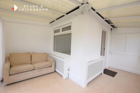 129 Burrs Road, Clacton-on-sea, CO15 4LG