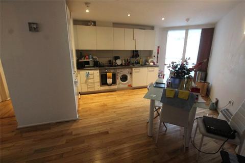 3 bedroom apartment to rent, Blackwall Way, London, E14