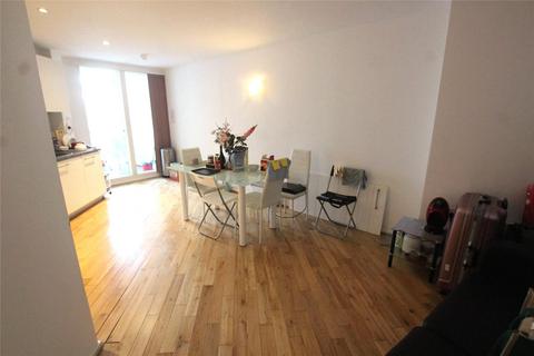 3 bedroom apartment to rent, Blackwall Way, London, E14