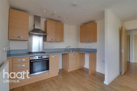 2 bedroom flat to rent, Greenfinch Crescent