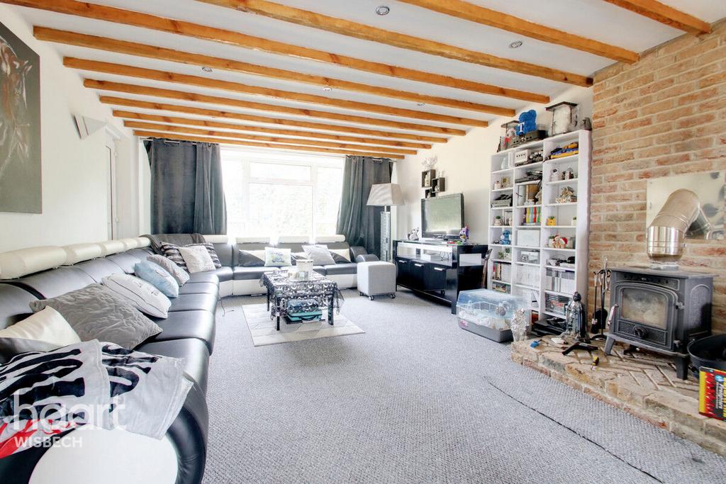 Ladys Drove, 3 bed detached bungalow for sale £280,000