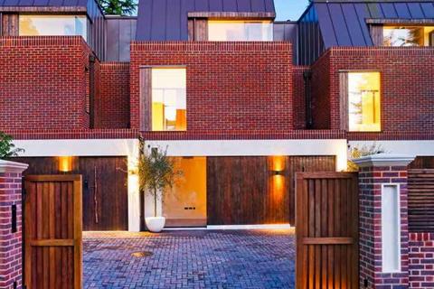 North End, Hampstead, London, NW3