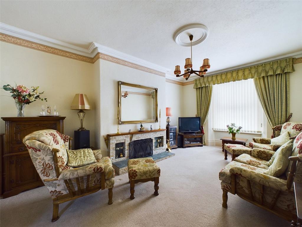 Holsworthy, Devon 5 bed terraced house for sale £345,000