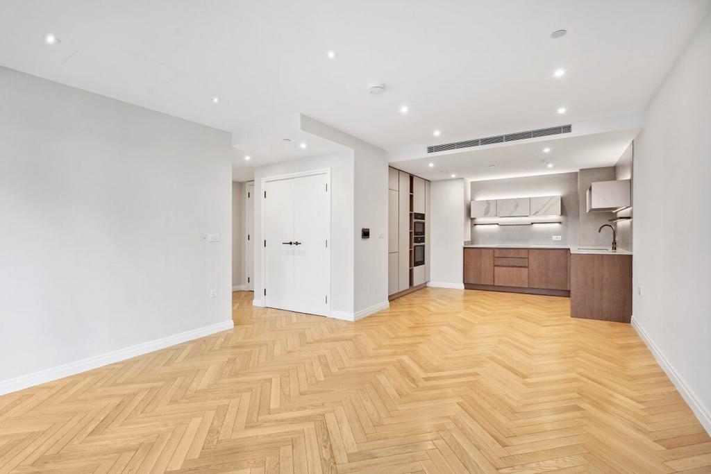 Sands End Lane Fulham SW6 2 bed apartment £4,000 pcm (£923 pw)