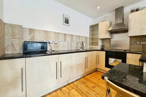 undefined, Byron Street, Leeds, LS2