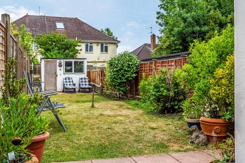 186 Kingston Road, Leatherhead, KT22 7PZ