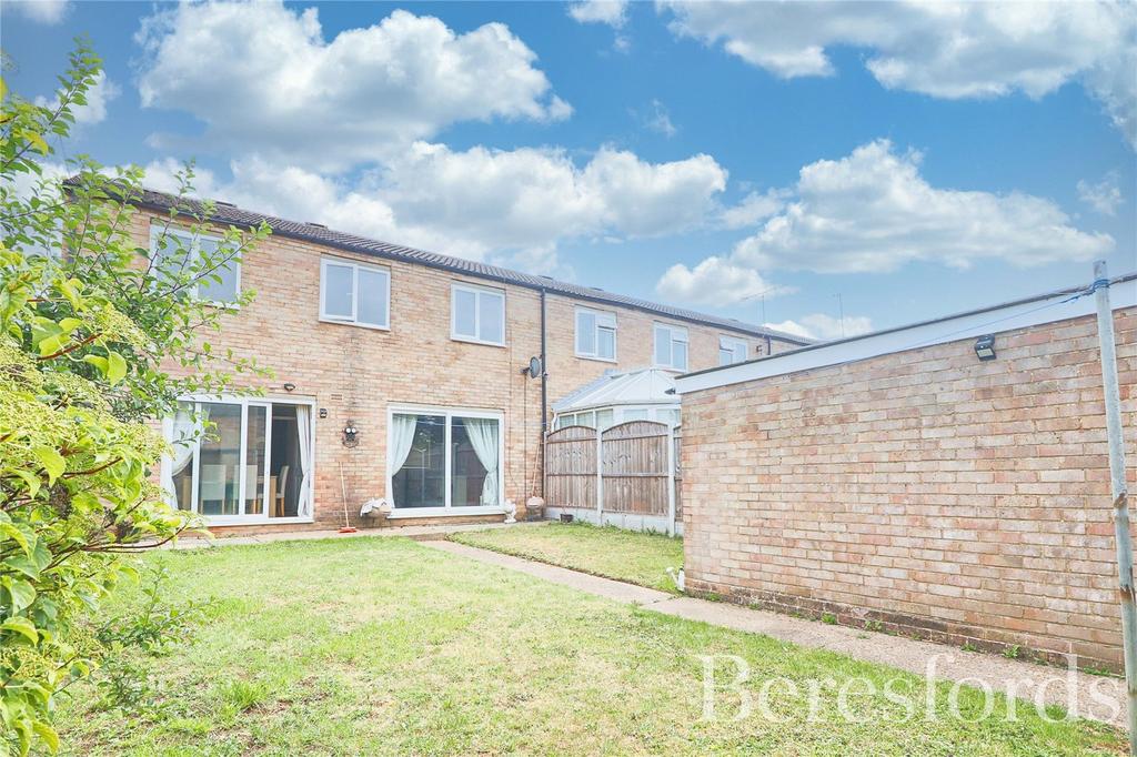 Munro Road, Witham, CM8 3 bed end of terrace house for sale £295,000