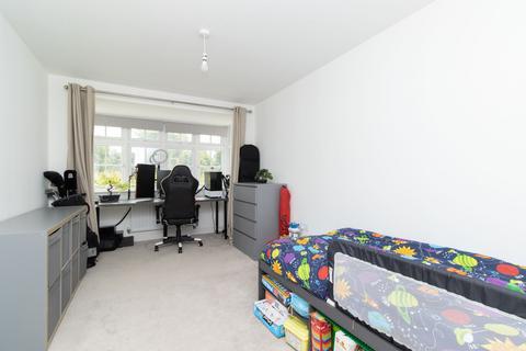 22 Sidney Grove, Herne Bay, CT6 5FE