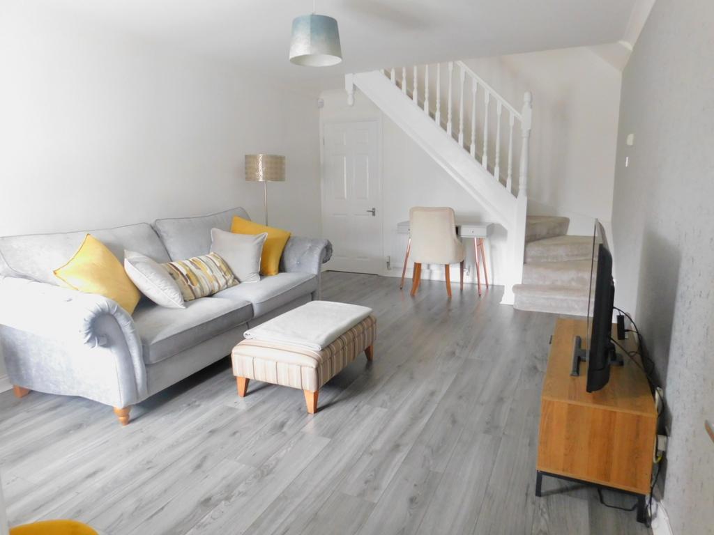 Lakemore, Peterlee, County Durham, SR8 2 bed terraced house £98,000