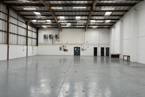 Warehouse to rent, Milton Keynes MK11