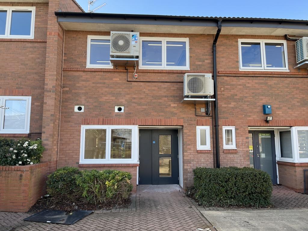 Milton Keynes MK8 Office to rent £1,250 pcm (£288 pw)