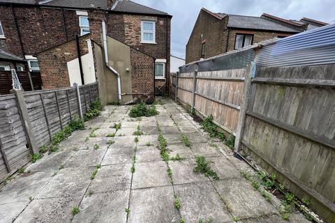 1 Lord Street, London, E16 2DZ