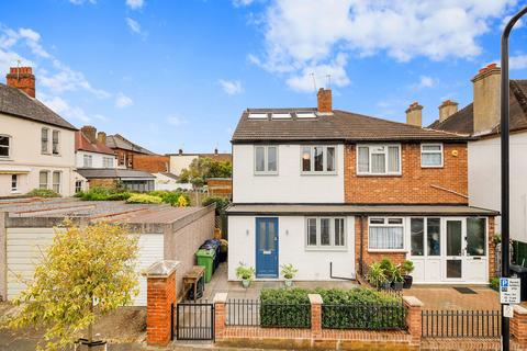 4 bedroom semi-detached house to rent, Faraday Road, London, W3